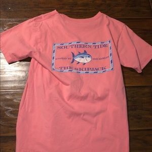 Southern tide tee